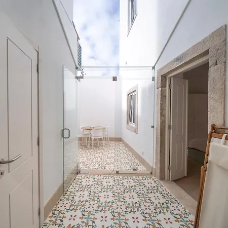 Good Old Days - Caldas Da Rainha